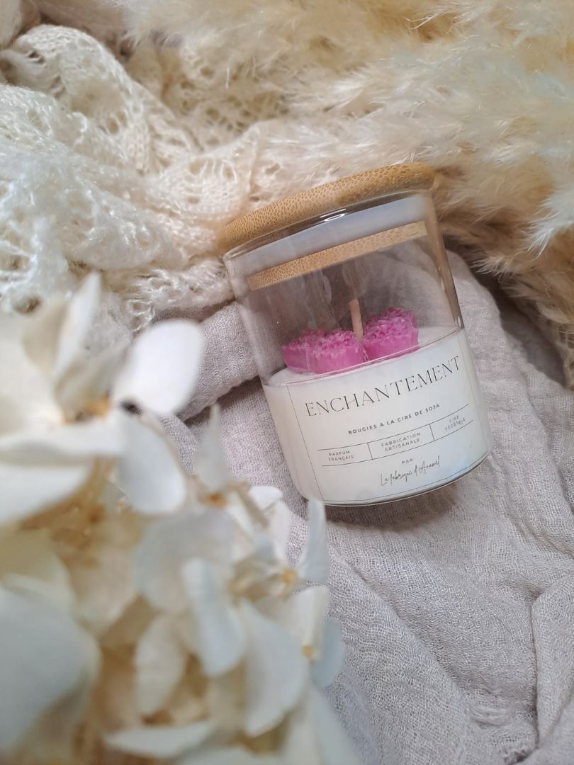 Petite bougie - Enchantement (Pivoine, pêche, rhubarbe)